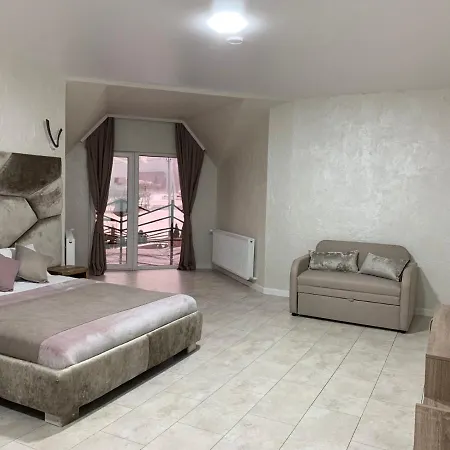 Four Seasons In Carpathians Hotel