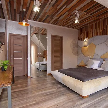 Four Seasons In Carpathians Hotel *