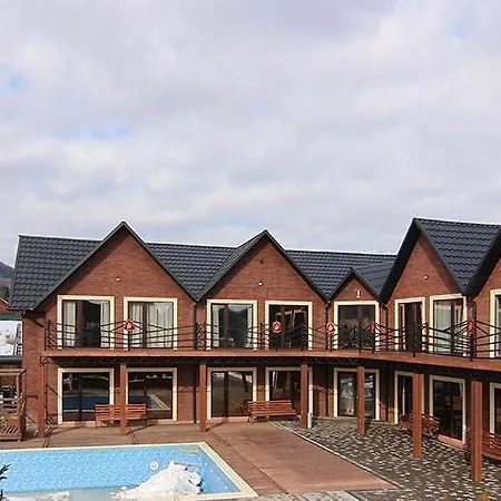 Four Seasons In Carpathians Отель *
