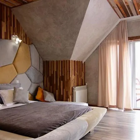 Four Seasons In Carpathians ミホヴォ