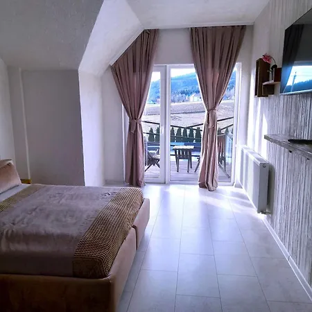 Four Seasons In Carpathians Отель