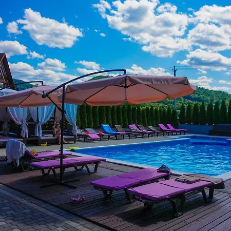Отель Four Seasons In Carpathians *