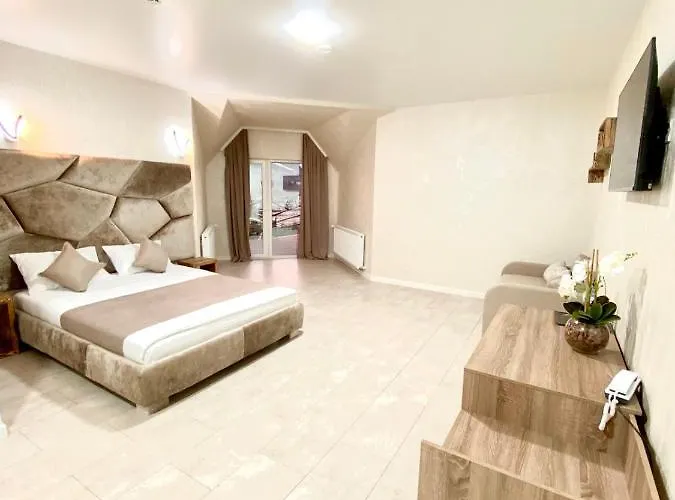 Hotell Four Seasons In Carpathians *