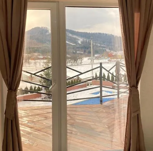 Four Seasons In Carpathians Hotell
