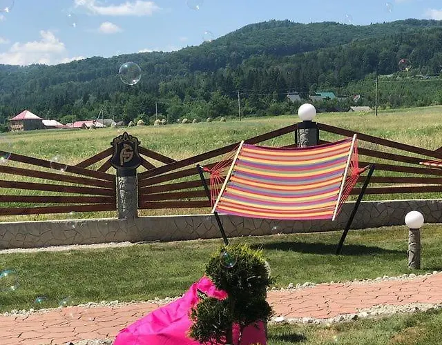 Four Seasons In Carpathians Hotell