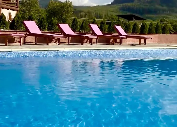 Four Seasons In Carpathians Hotell