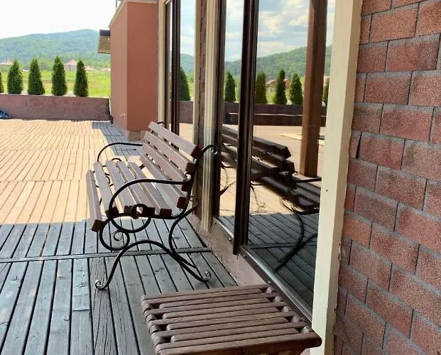 Four Seasons In Carpathians Hotell *